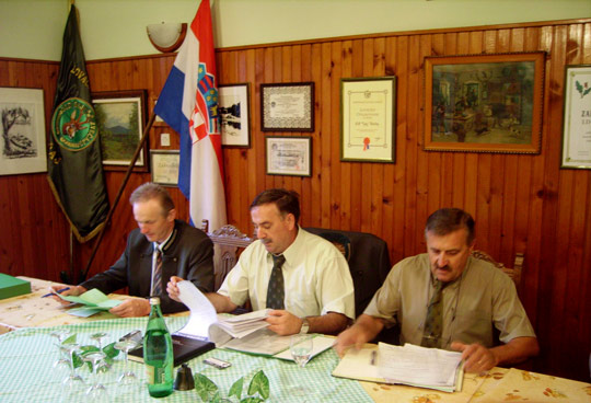 lovac-hr_dragovoljac_zvecaj_v2.jpg lovac-hr_dragovoljac_zvecaj_v2.jpg