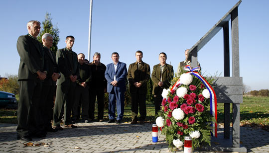 sv-hubert-osijek-lovac-v5 sv-hubert-osijek-lovac-v5