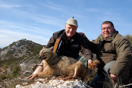 Craig Boddington i Josip Tomljanović  s odstrijeljenim čagljem