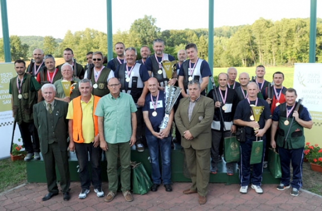 U Bzenici pobjednici strijelci Koprivničko-križevačke županije i Zagorac Matija Parlaj