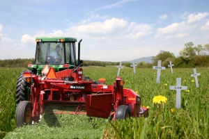 Košnja prirodnih livada pred vratima - čuvajte divljač